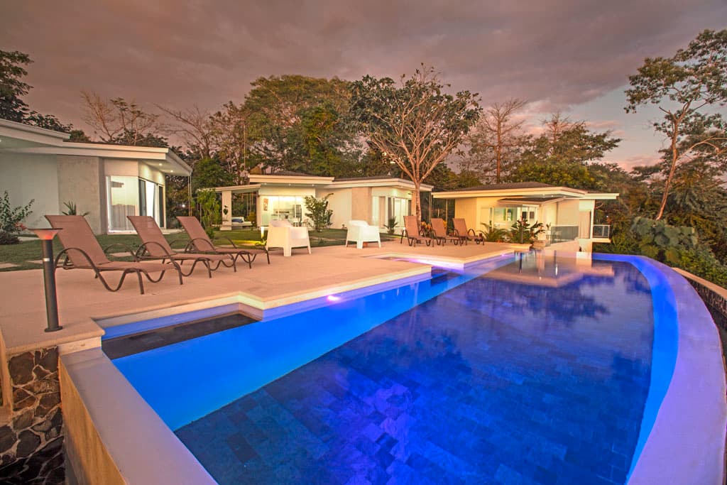 Adeluna Luxury Villas photo 3