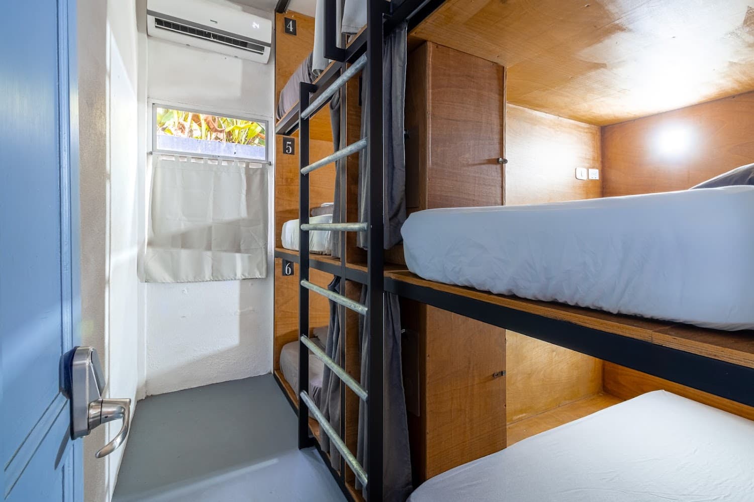 Akih Pods Hostel photo 2