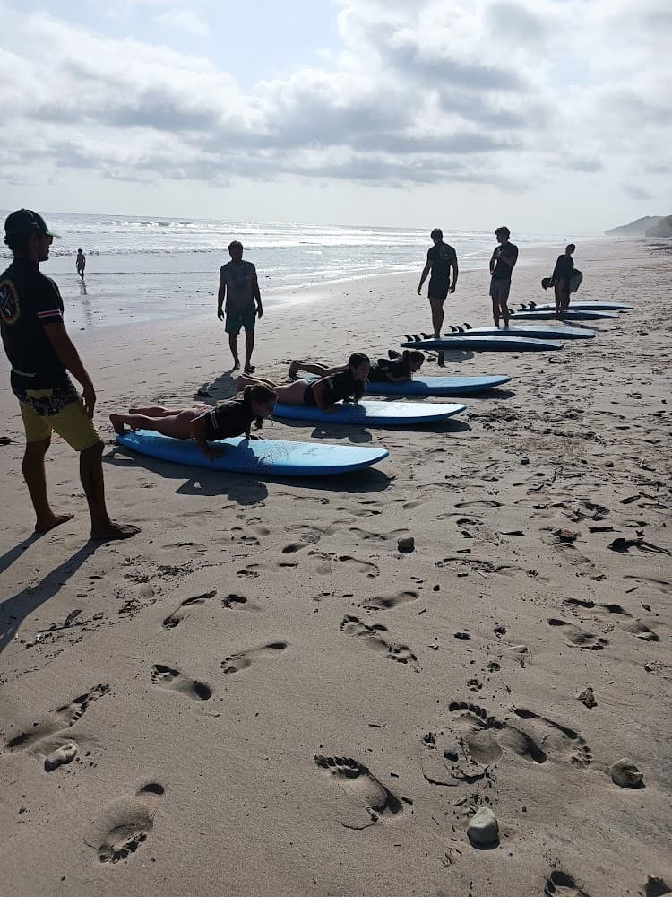 Alquiler de Tablas de Surf La Lora photo 3