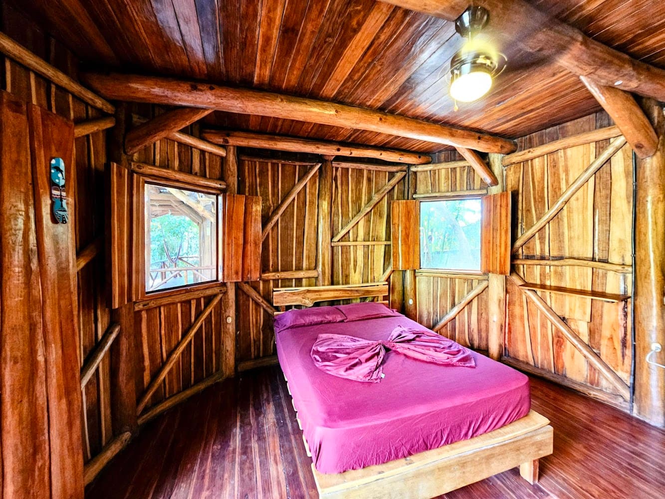Don Jons Surf & Yoga Lodge photo 2