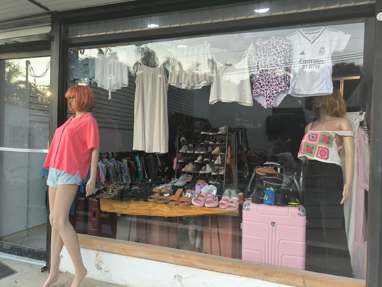 LUNA STORE