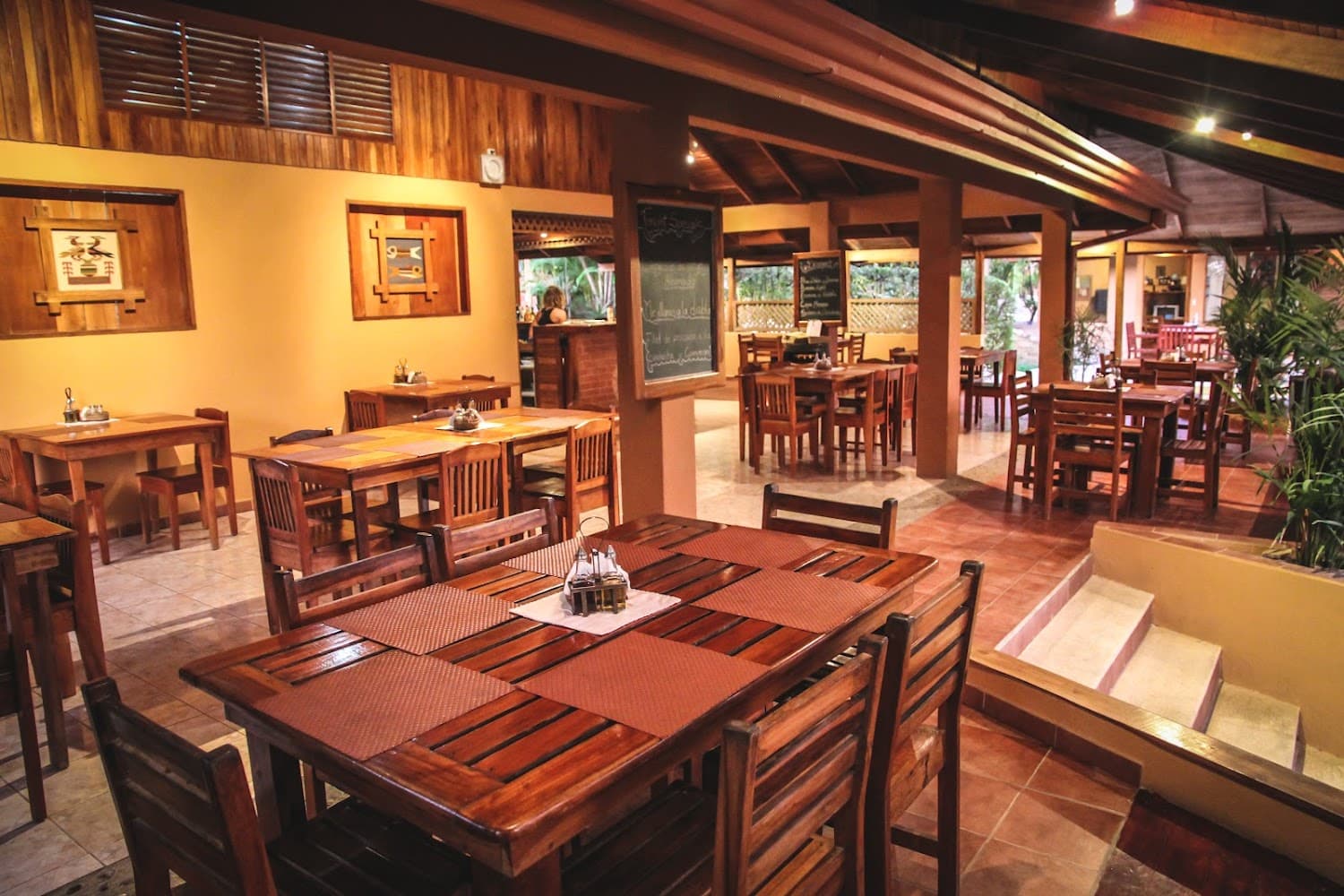 Ritmo Tropical Restaurant