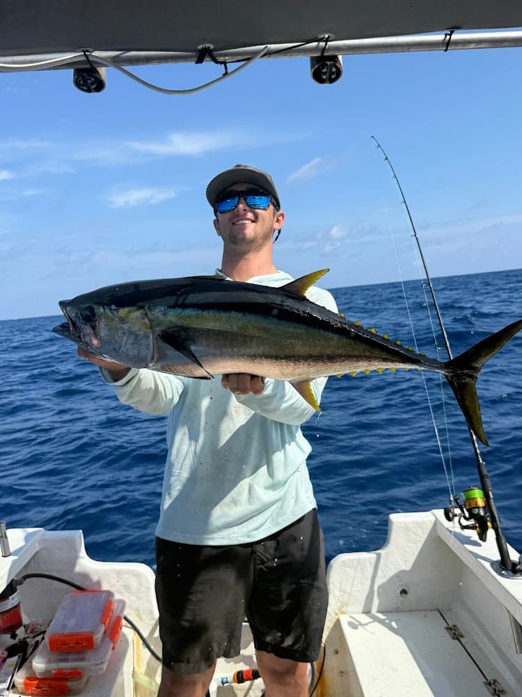 SPICY TUNA SPORTFISHING & TOURS MONTEZUMA, CABUYA photo 2