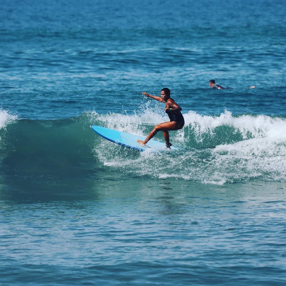 The Girl and the Sea Surf school