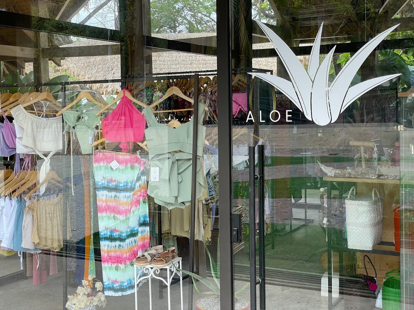 Wave Boutique Mall